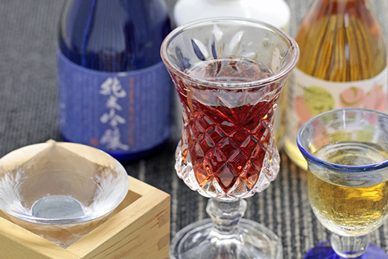 山形土産をおつまみに、山形の日本酒とワインを楽しむ。有料試飲情報も